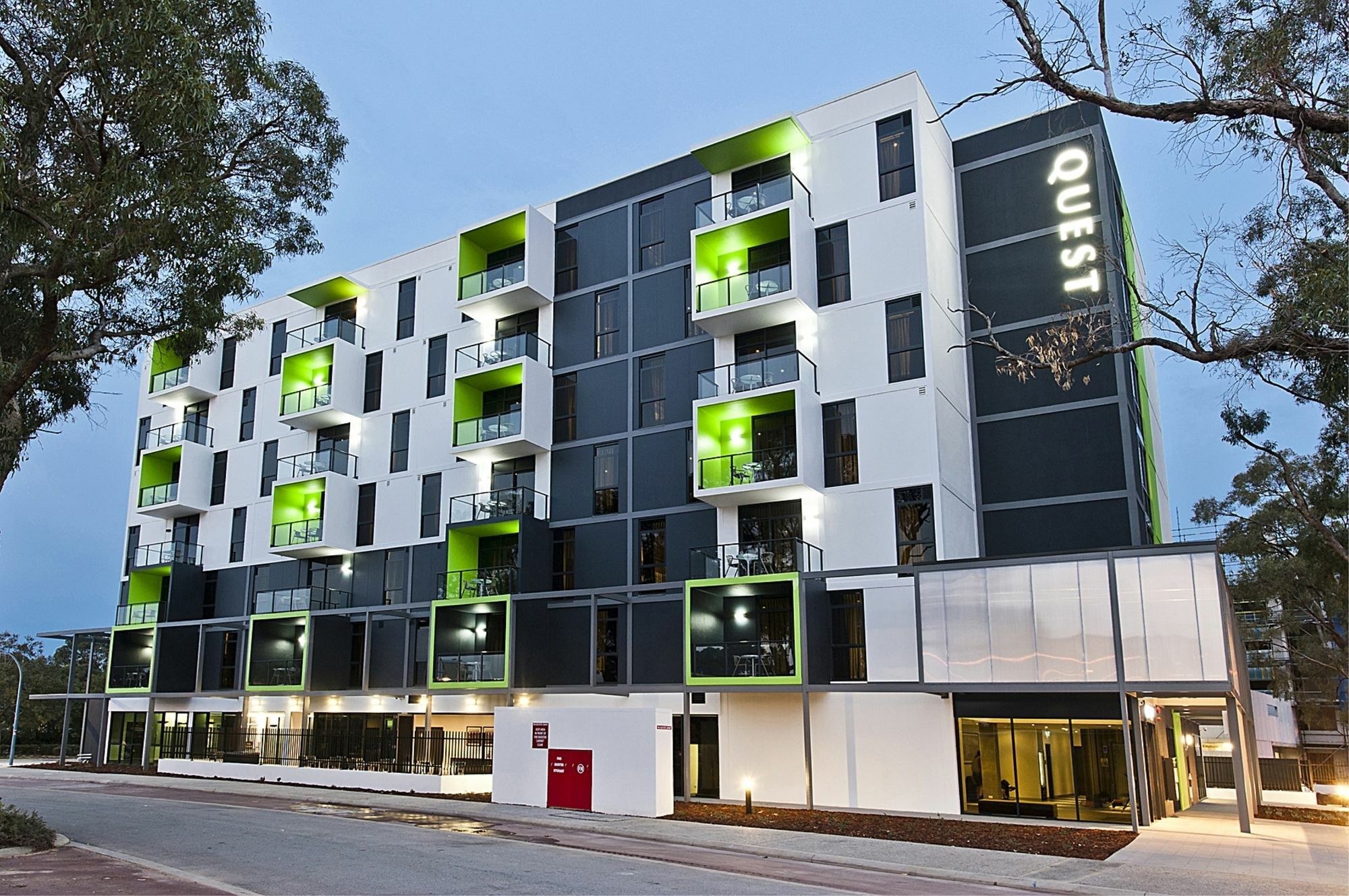 เควสต์ ร็อคกิ้งแฮม Aparthotel ร็อคกิงแฮม ภายนอก รูปภาพ